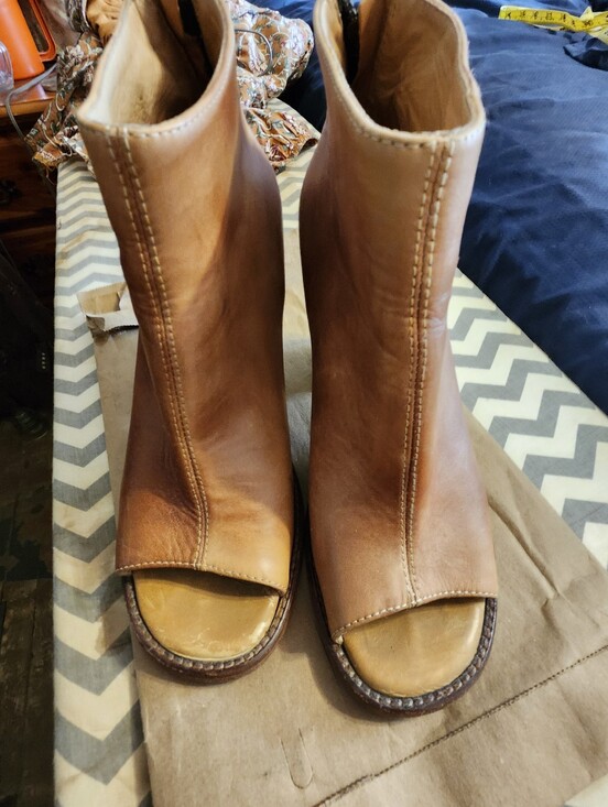 Bed Stu Shoes - Bed Stu Camel 100% Leather Open Toed Ankle Boots